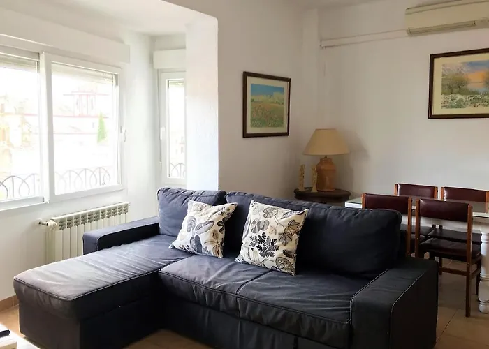 龙达市中心公寓 *